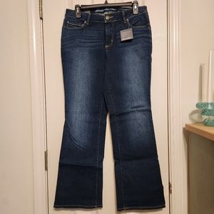 ♥️ NWT Eddie Bauer Stayshape Slightly Curvy Bootcut Jeans 10P Dusk 28" inseam